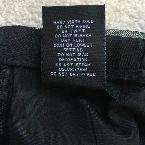 Size 3/4 B Darlin Short Dress worn once. Great for Homecoming - Picture 4 of 8